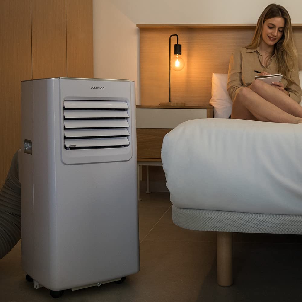 Cecotec Aire Acondicionado Portátil con Mando a Distancia ForceClima 7100, 7000 BTU, Bajo Consumo, Pantalla LED, 4 Modos, 2 Velocidades, Cobertura 15-20m²