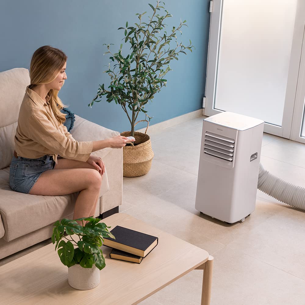 Cecotec Aire Acondicionado Portátil con Mando a Distancia ForceClima 7100, 7000 BTU, Bajo Consumo, Pantalla LED, 4 Modos, 2 Velocidades, Cobertura 15-20m²