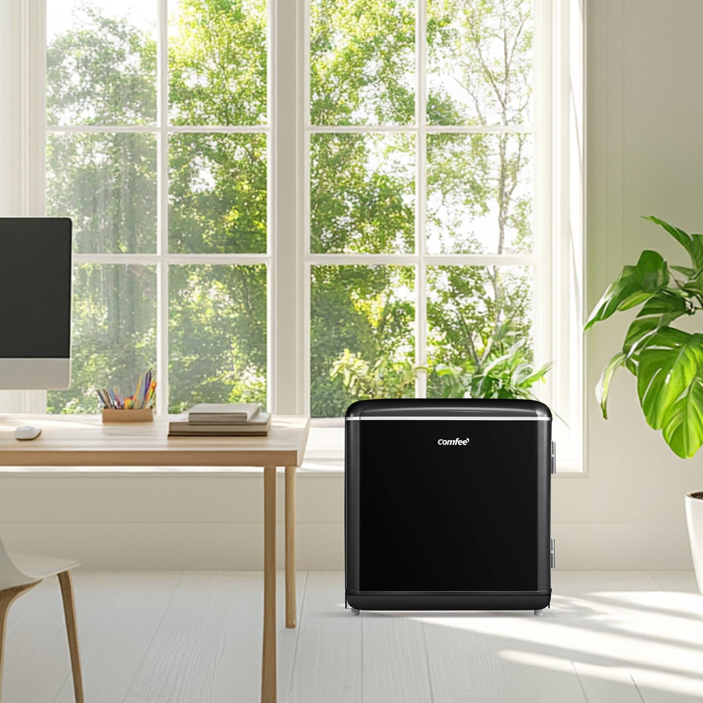 Comfee' RCD50BL2EURT(E) Mini Refrigerador de una sola puerta, 47L, Diseño Retro, con Compartimento Enfriador, Termostatos Ajustables, Bajo Ruido, Ideal para Hogar y Oficina, Negro