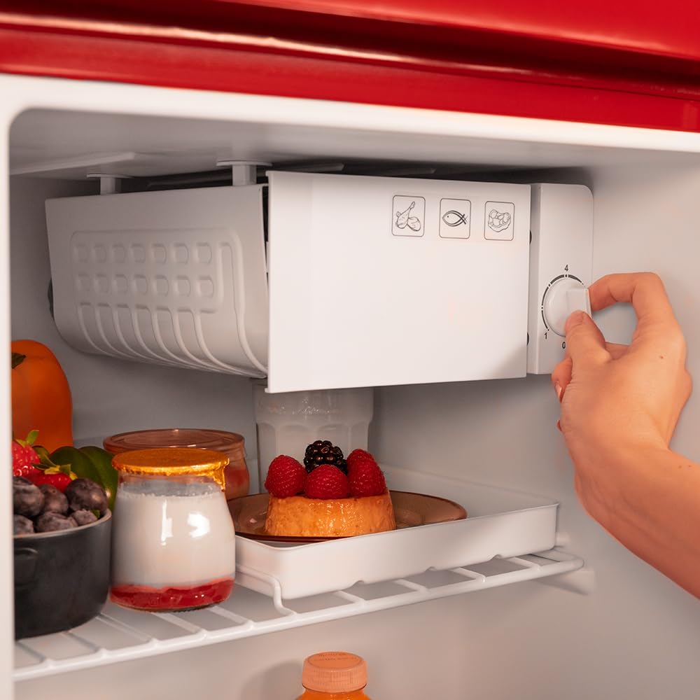 Minibar Cecotec Retro 45L – Icebox Integrado, Estilo Vintage, Bajo Consumo Energético, Diseño Compacto – Rojo
